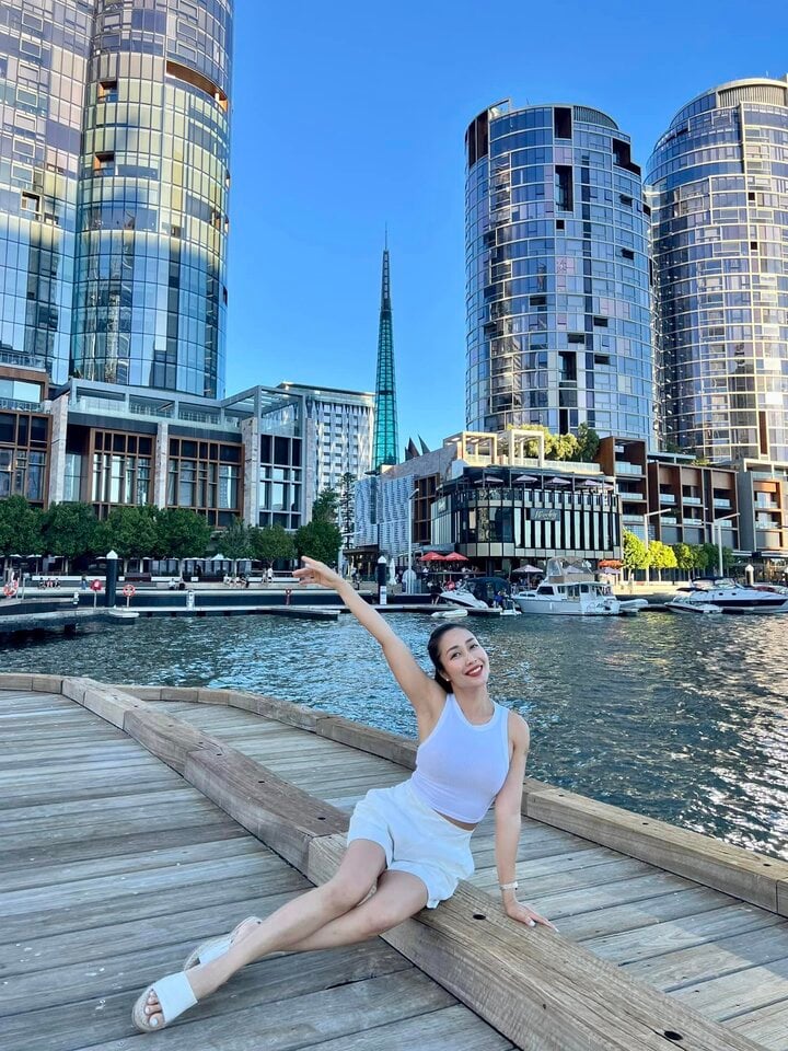 Cơ ngơi của Ốc Thanh Vân tại Australia: Nhà 2 tầng rộng rãi, có phòng dạy yoga-2