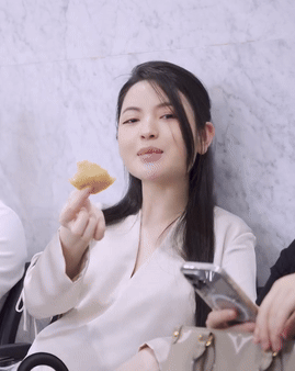 Ảnh cam thường mới nhất của Chu Thanh Huyền trước ngày cưới Quang Hải: Vòng 2 khiến netizen xôn xao-3