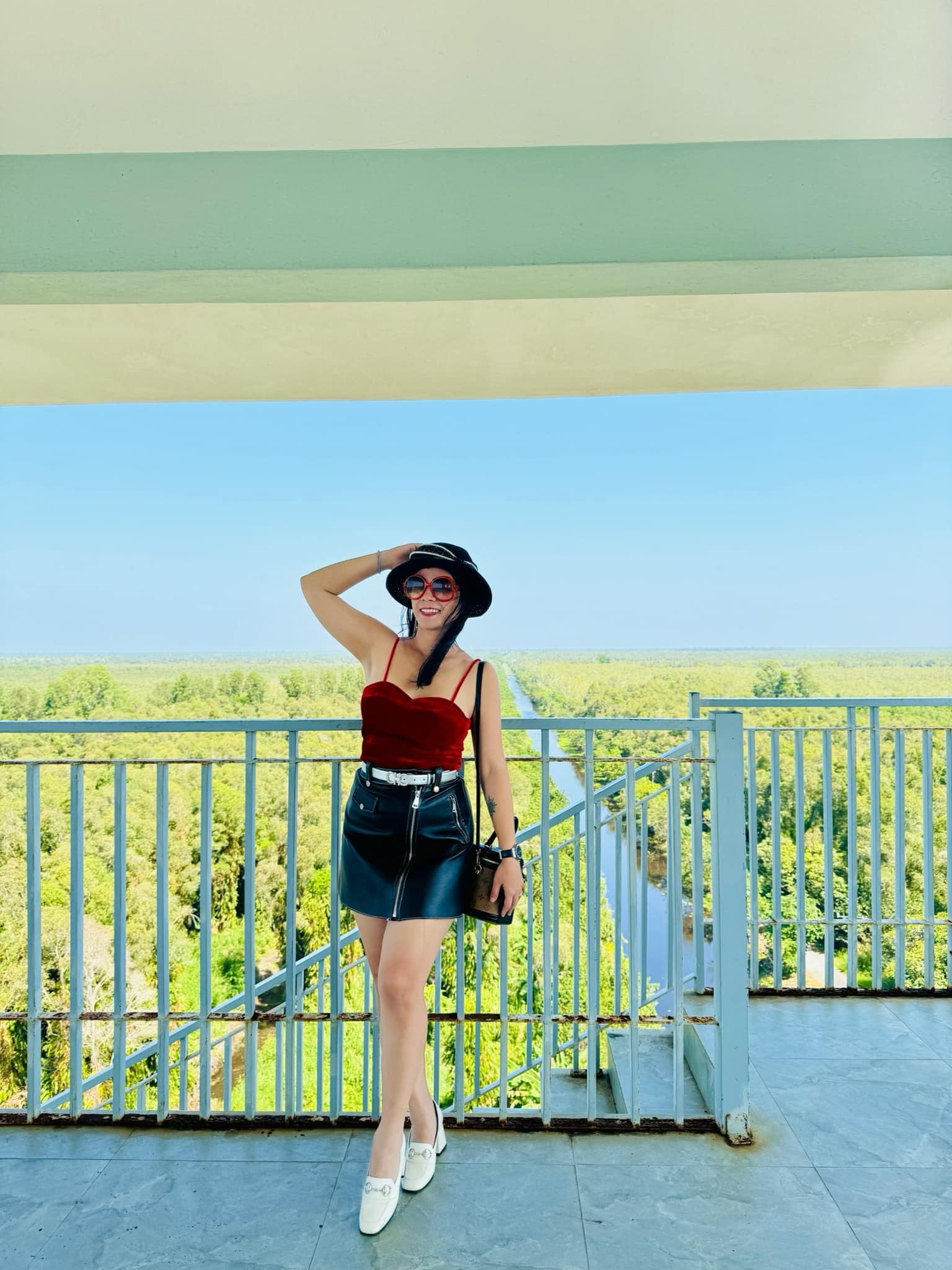 Vợ cũ Shark Bình bây giờ ra sao? Nhan sắc nữ doanh nhân ngày càng thăng hạng, thay đổi hẳn 1 điều trên MXH-4