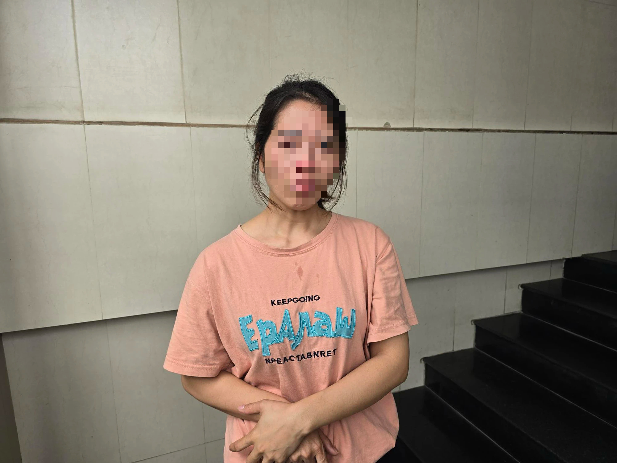 Mẹ khóc nấc bên giường bệnh con trai lớp 8 bị đánh chết não, tiết lộ thêm nhiều chi tiết đau lòng-2