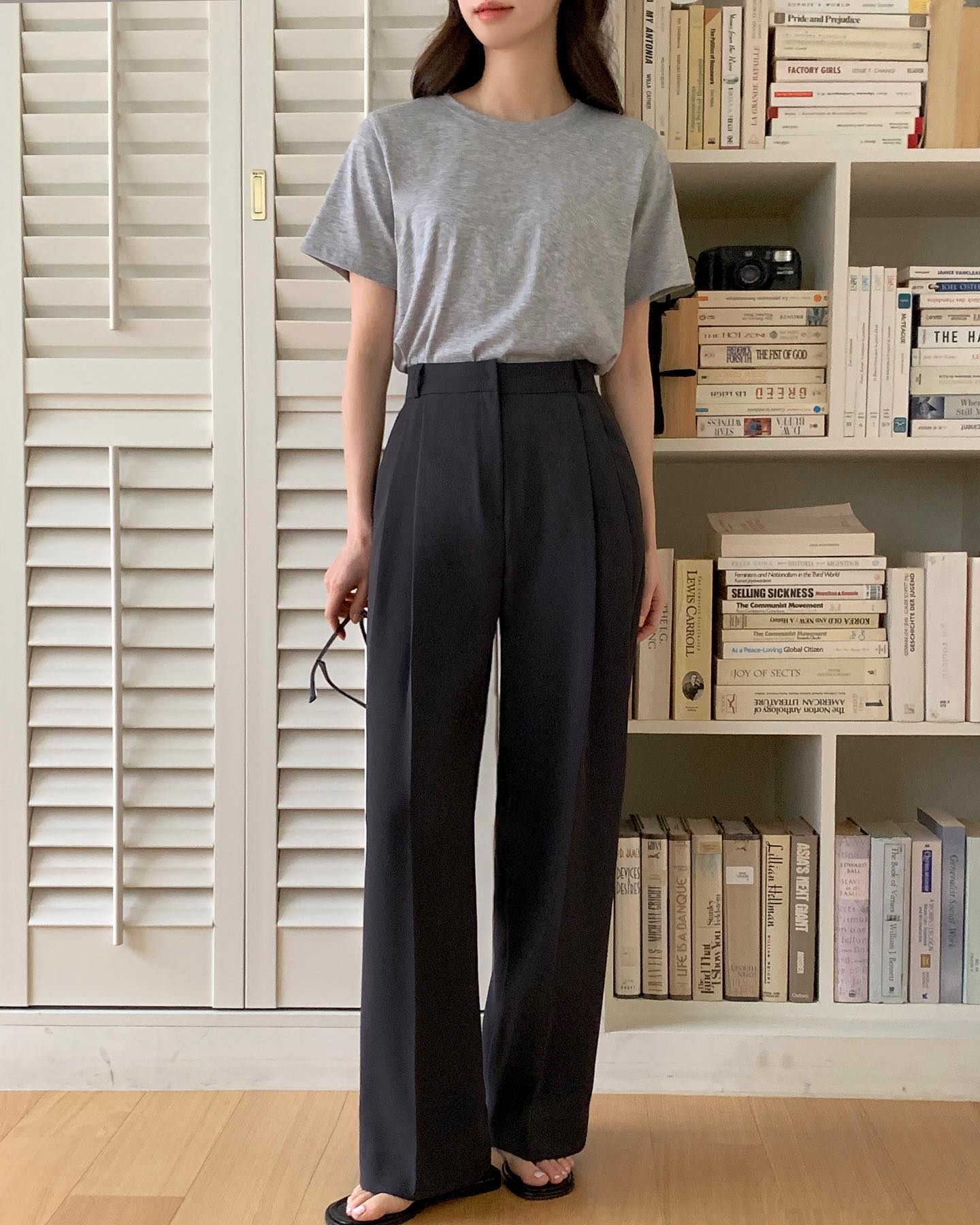 4 cách mặc quần ống rộng tôn dáng, chuẩn thanh lịch tới công sở-1