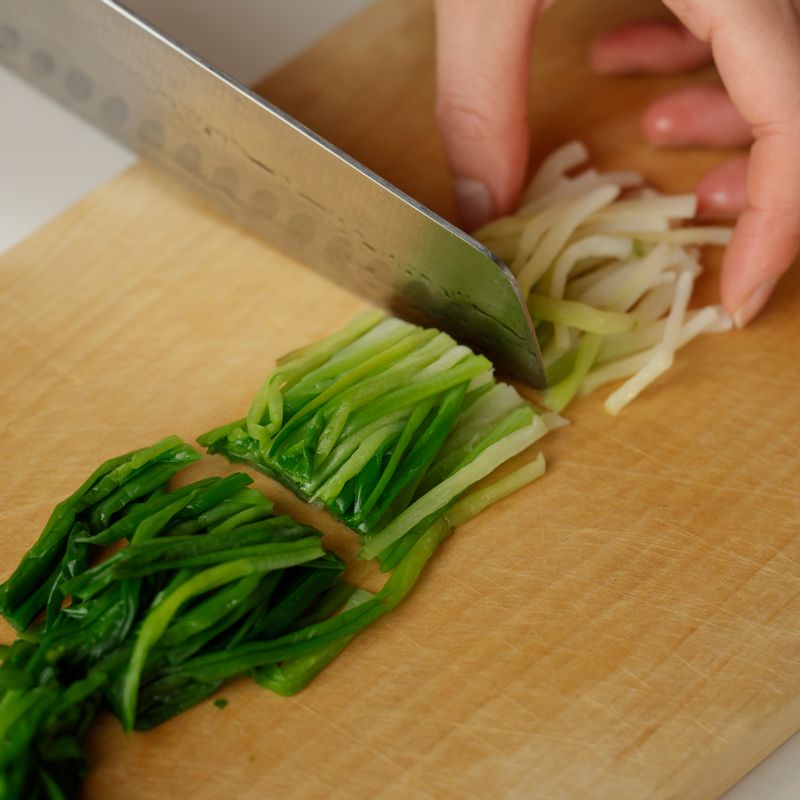 Thêm một cách làm món mì trộn dễ mà ngon vào những ngày chán ăn cơm-4