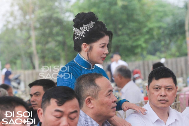Quang Hải xuất hiện cực bảnh bao, cùng bố mẹ tất bật chuẩn bị cho đám cưới với Chu Thanh Huyền-5