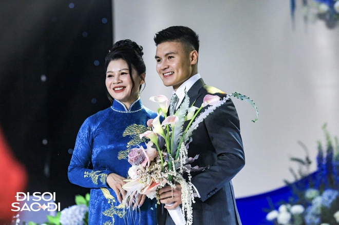 Quang Hải bảnh bao như tổng tài, được mẹ chăm chút trước khi lên đường đi đón dâu-5