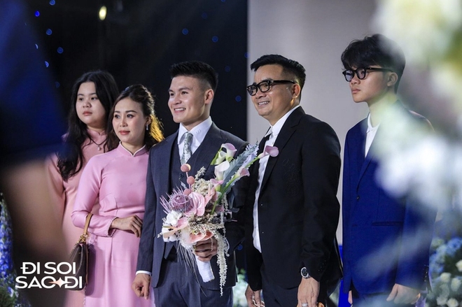 Quang Hải bảnh bao như tổng tài, được mẹ chăm chút trước khi lên đường đi đón dâu-6