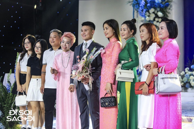 Quang Hải bảnh bao như tổng tài, được mẹ chăm chút trước khi lên đường đi đón dâu-7