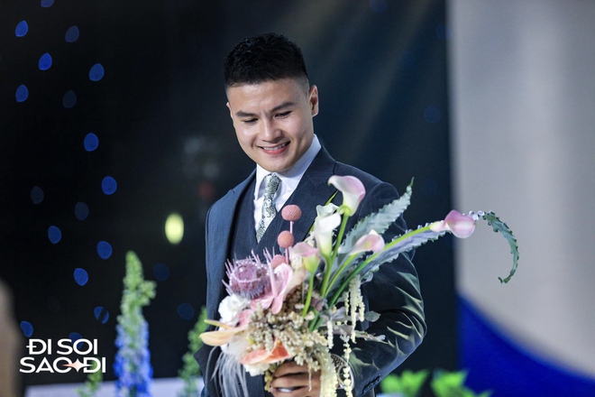 Quang Hải bảnh bao như tổng tài, được mẹ chăm chút trước khi lên đường đi đón dâu-8