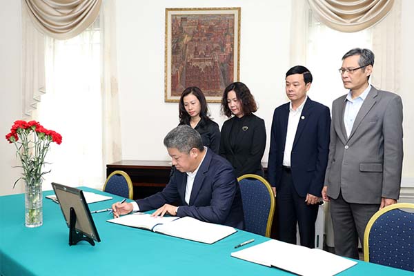 Ban Chấp hành Đảng bộ Thành phố thảo luận, cho ý kiến 4 nội dung quan trọng-3