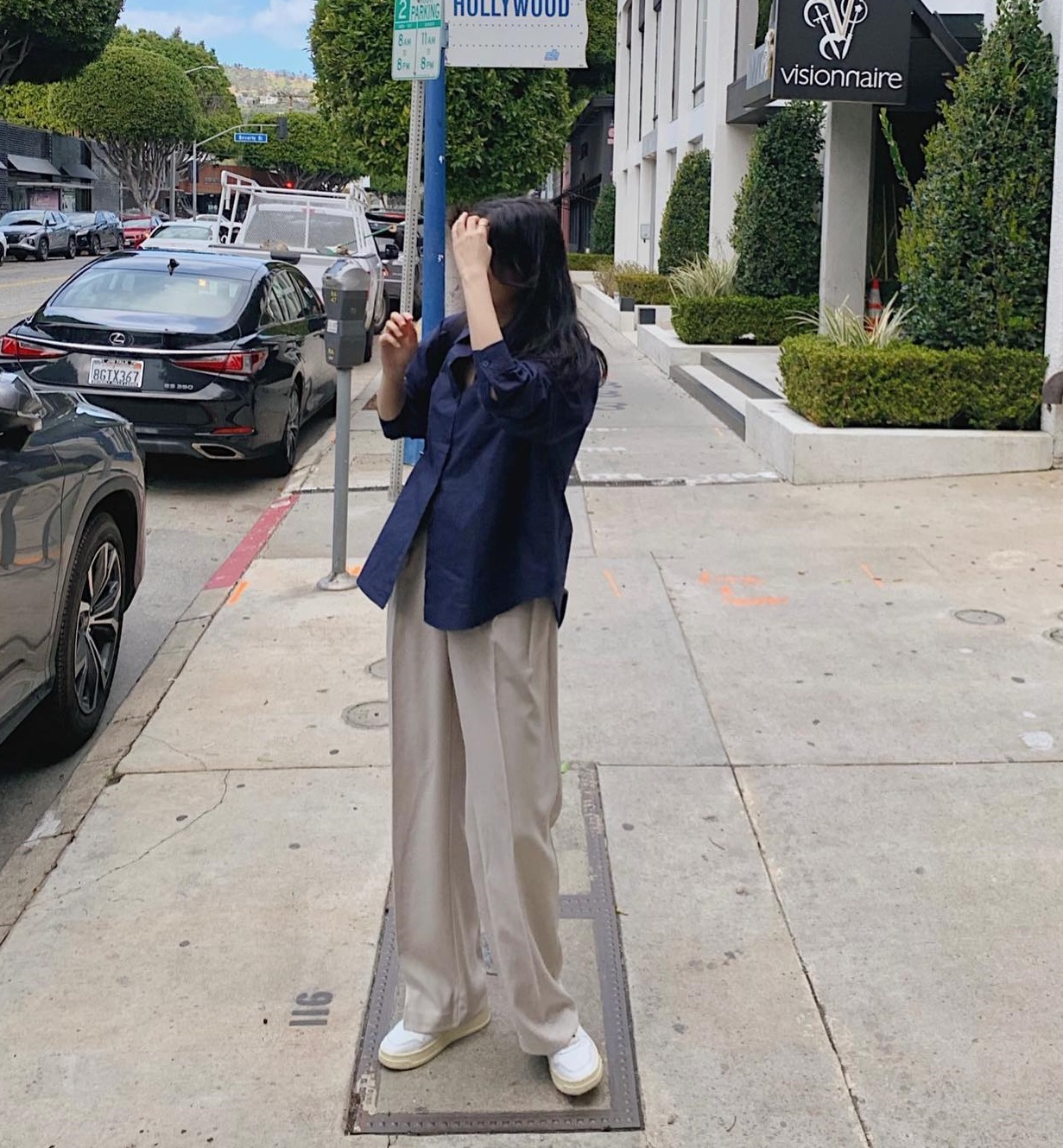 4 màu sắc áo sơ mi vừa sang vừa tôn da sáng hơn-4