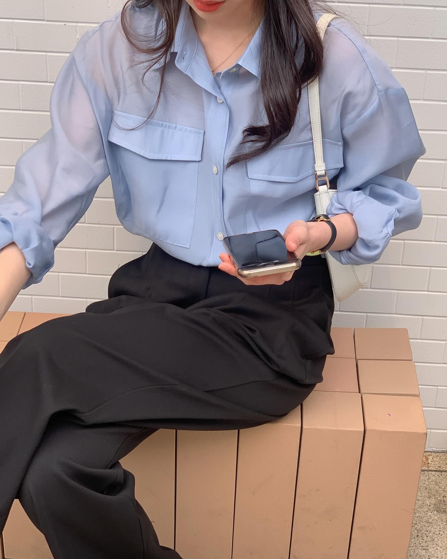 4 màu sắc áo sơ mi vừa sang vừa tôn da sáng hơn-6