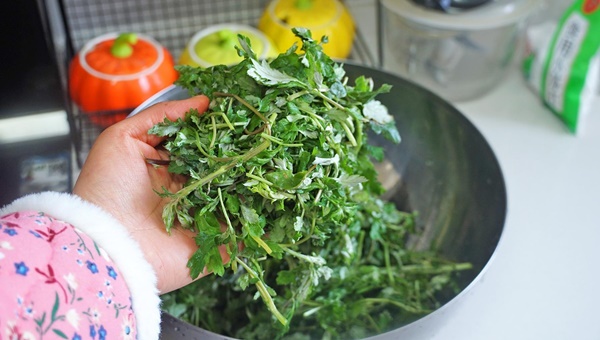 Trước Tết Thanh minh, ăn mạnh loại rau này, bổ dương, dưỡng khí huyết, tiêu ẩm, làm bánh cực ngon-17