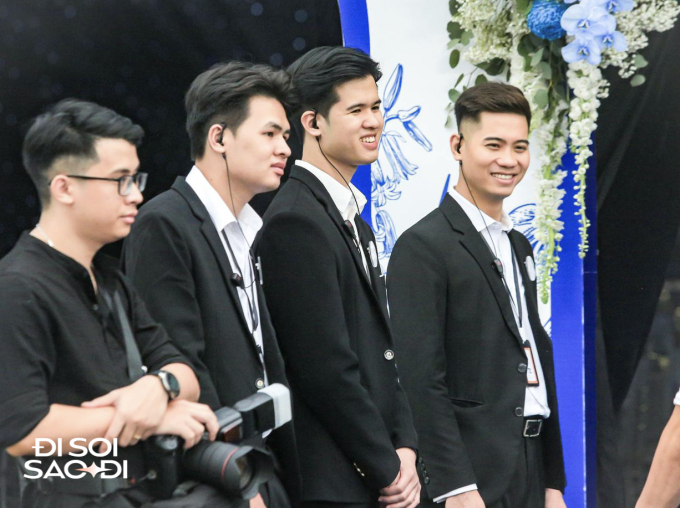 Quang Hải thuê dàn vệ sĩ hùng hậu bảo vệ Chu Thanh Huyền, không khác gì đám cưới sao hạng A showbiz-3