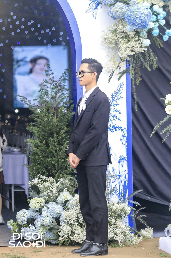 Quang Hải thuê dàn vệ sĩ hùng hậu bảo vệ Chu Thanh Huyền, không khác gì đám cưới sao hạng A showbiz-5