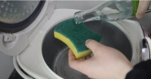 Nồi cơm điện âm thầm ngốn điện năng, lỗi do người sử dụng: Biết thêm 1 mẹo, hóa đơn cuối tháng nhẹ bớt-2