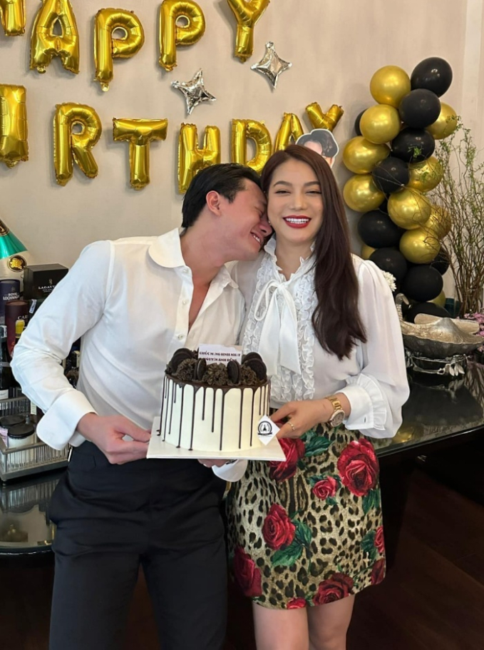 Giữa lùm xùm vụ nợ hàng tỷ đồng và nghi vấn chia tay tình trẻ, chị đại Vbiz có động thái mới đầy ẩn ý-4