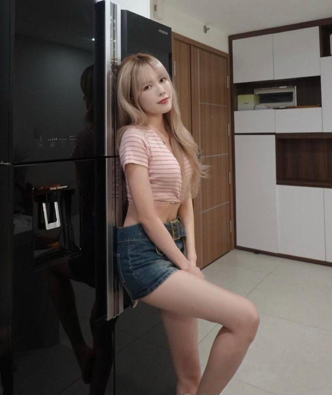 Căn hộ Thiều Bảo Trâm đang sống tại TP.HCM: Thuộc khu chung cư cao cấp, phong cách đơn giản nhưng vị trí đắc địa-4