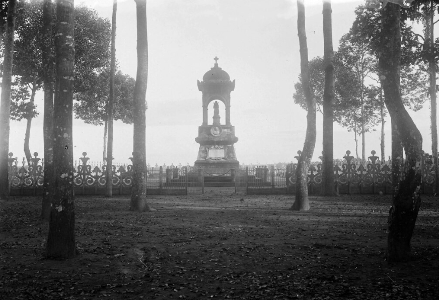 Bí ẩn những giai thoại về ngôi mộ chôn đứng, tròng xích sắt gần 130 năm ở Tiền Giang-2