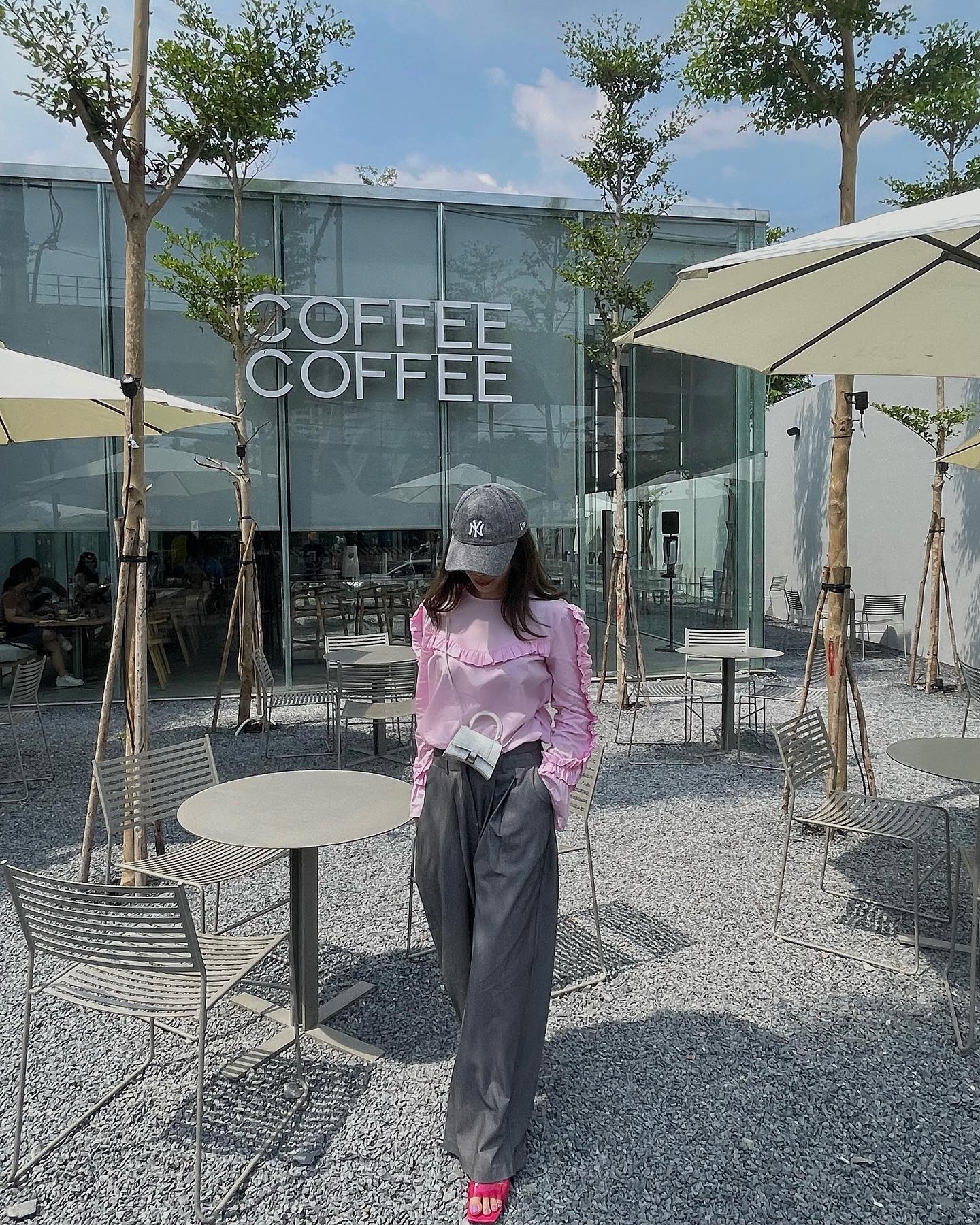 4 mẫu quần âu được mỹ nhân Việt mặc thường xuyên nhất vì phối đồ thế nào cũng đẹp-8