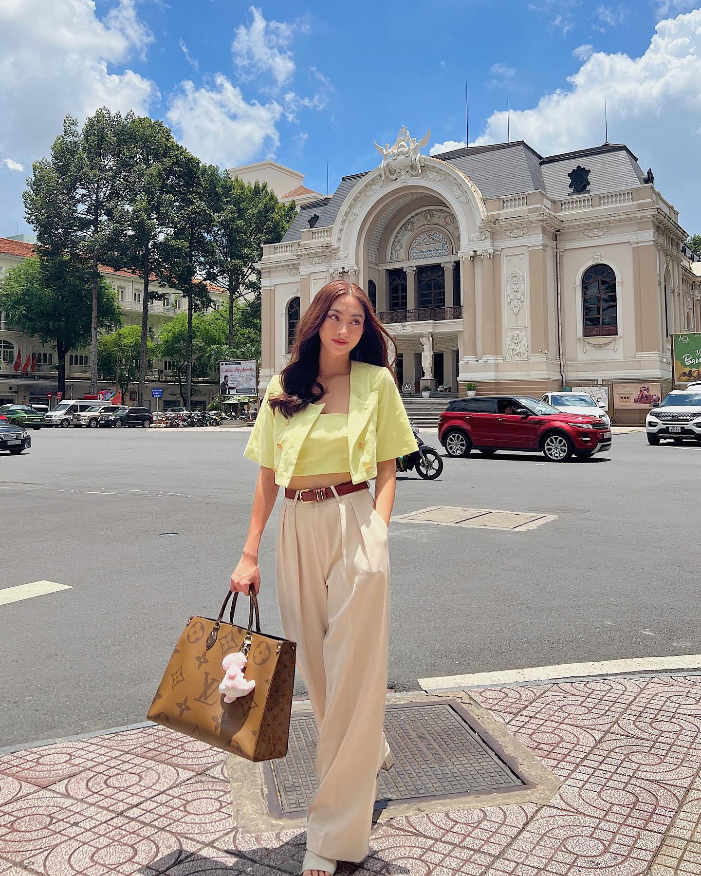 4 mẫu quần âu được mỹ nhân Việt mặc thường xuyên nhất vì phối đồ thế nào cũng đẹp-1