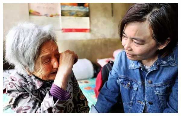 Con gái lạnh lùng từ mặt mẹ già bị ung thư đến mức kiện nhau ra tòa-2