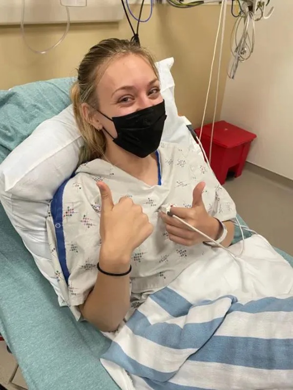 Phổi bẹp dúm, đầy sẹo vĩnh viễn, cô gái 20 tuổi hối hận vì đã làm 1 điều suốt 5 năm-5