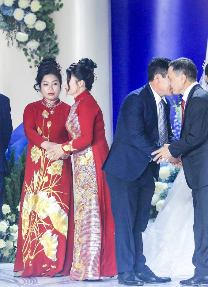 Hai điều Quang Hải dặn dò Chu Thanh Huyền ở đám cưới, ấn tượng nhất là thái độ với hai bên nội - ngoại-2