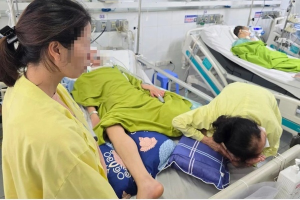 Nam sinh lớp 8 bị đánh chấn thương sọ não: Có phản xạ nhẹ, chưa rõ tiên lượng-2