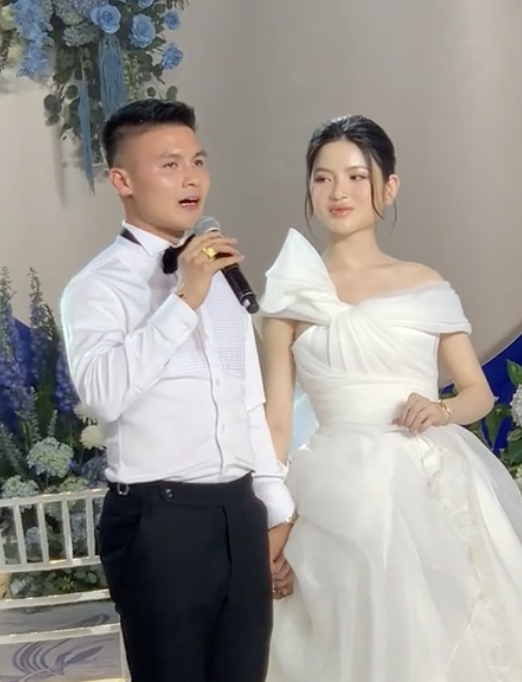Đôi môi thiếu tự nhiên của Chu Thanh Huyền trong ngày cưới bất ngờ lại rơi vào vòng xoáy thị phi-1