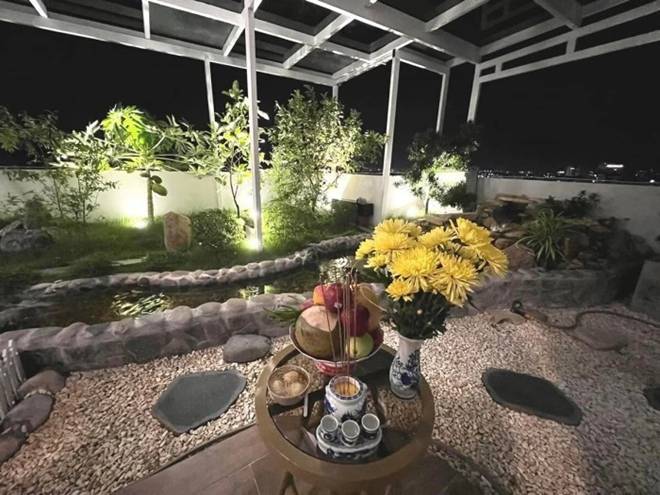 Khu vườn trên cao tại penthouse 22 tỷ của Ngô Kiến Huy xanh mướt, trồng đủ thứ ăn được-13