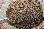 Giá cà phê trong nước tăng kỷ lục vì bị ‘kích giá’ như bất động sản-4