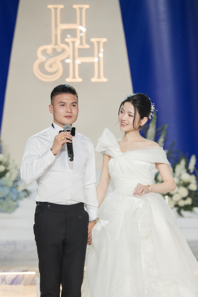Vừa cưới xong, Chu Thanh Huyền bỗng xin được một lần phơi bày mọi chuyện với Quang Hải: Gì mà nhắc đến muốn khóc?-1