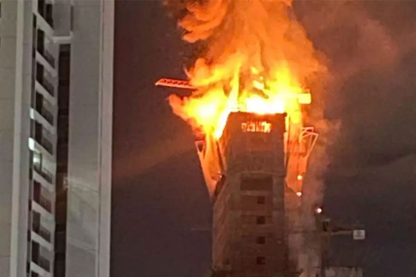 Hỏa hoạn thiêu rụi tòa nhà cao tầng ở Brazil-1