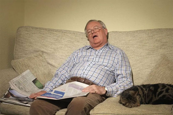 Mạch máu có bị tắc nghẽn hay không chỉ cần nằm trên giường 30 phút là biết: Nếu đêm nào cũng có 3 dấu hiệu, bạn nên đi khám khẩn cấp-1