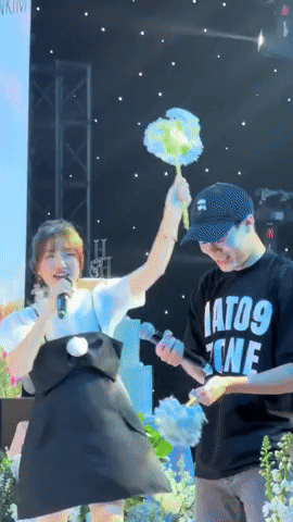 Nhìn Phương Ly và ngoại lệ của cô ấy dân mạng không tin tình bạn 10 năm của Hoà Minzy và Văn Toàn, Quang Hải thì khen đẹp đôi lắm-1