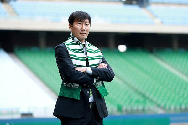 Nóng: Học trò thầy Park gửi CV tới VFF, muốn thế chỗ HLV Troussier dẫn dắt đội tuyển Việt Nam-1