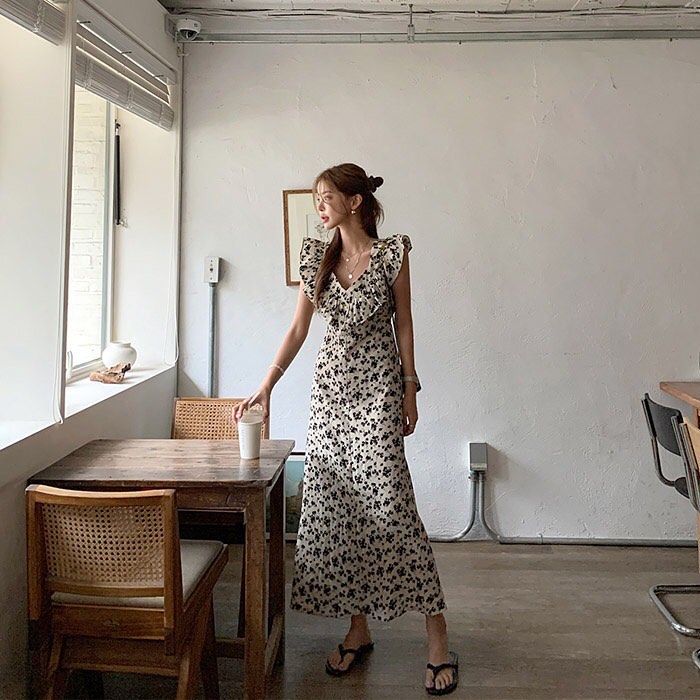 10 cách diện váy họa tiết đẹp từ dạo phố tới đi du lịch-4