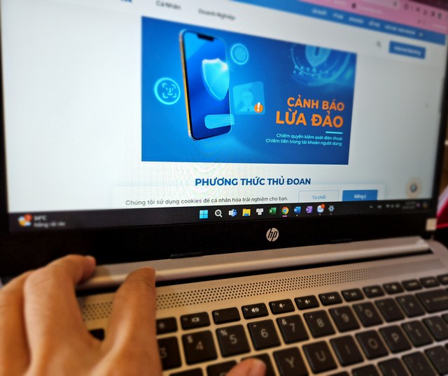 Nhận diện thủ đoạn lừa đảo mới để tránh mất tiền oan ở ngân hàng-2