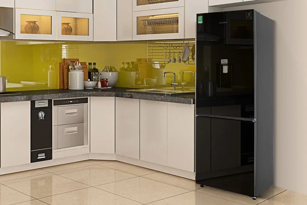 Đặt tủ lạnh ở 3 vị trí này chẳng khác nào ném tiền qua cửa sổ: Hóa đơn tiền điện tăng chóng mặt, tiềm ẩn nguy cơ bom hẹn giờ-2