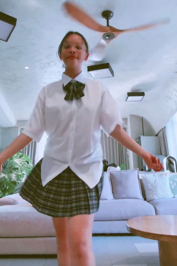 Con gái 12 tuổi cao 1m64 của Phạm Quỳnh Anh: Chân dài dáng chuẩn, nhảy múa gợi nhắc H.A.T-2