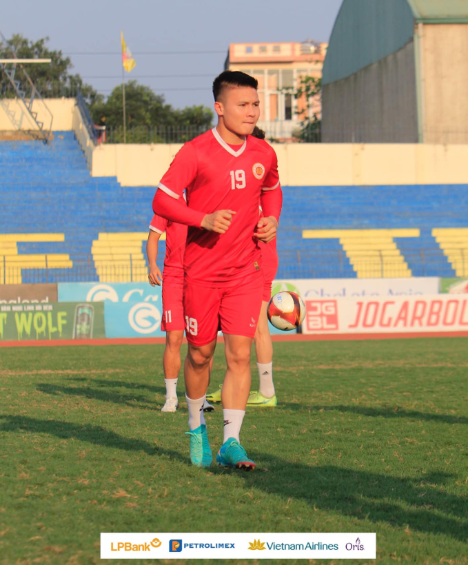 Quang Hải xa nhà ngay sau đám cưới, Chu Thanh Huyền không giận còn động viên, Văn Thanh dặn cứ thoải mái mà sợ vợ-2