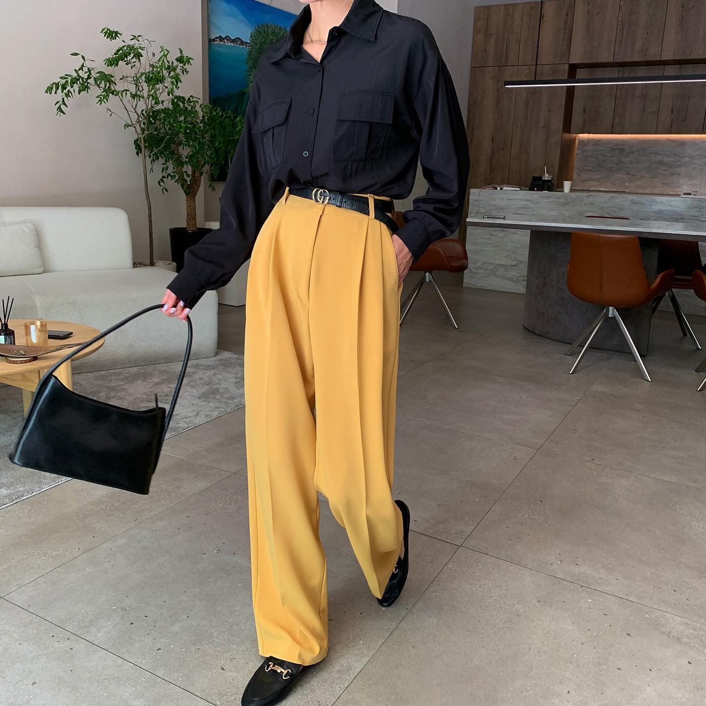 4 kiểu quần nên mặc khi đi giày bệt để chân thon dài, dáng cao hơn-3