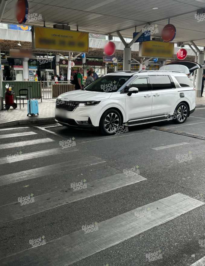 Tóm dính Hoàng Thùy Linh - Đen Vâu cùng về nhà riêng, nhà gái lộ rõ bụng bầu-14