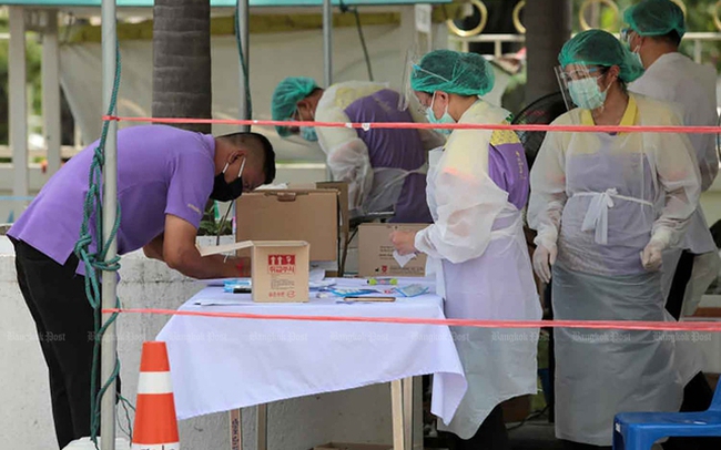 Bùng phát ổ dịch COVID-19 trong nhà tù ở Thái Lan-1