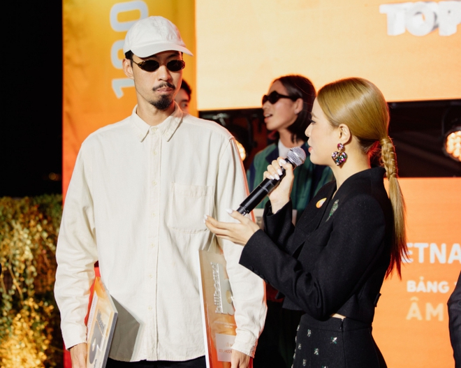 Lộ ảnh cưới của Hoàng Thuỳ Linh và Đen Vâu?-10