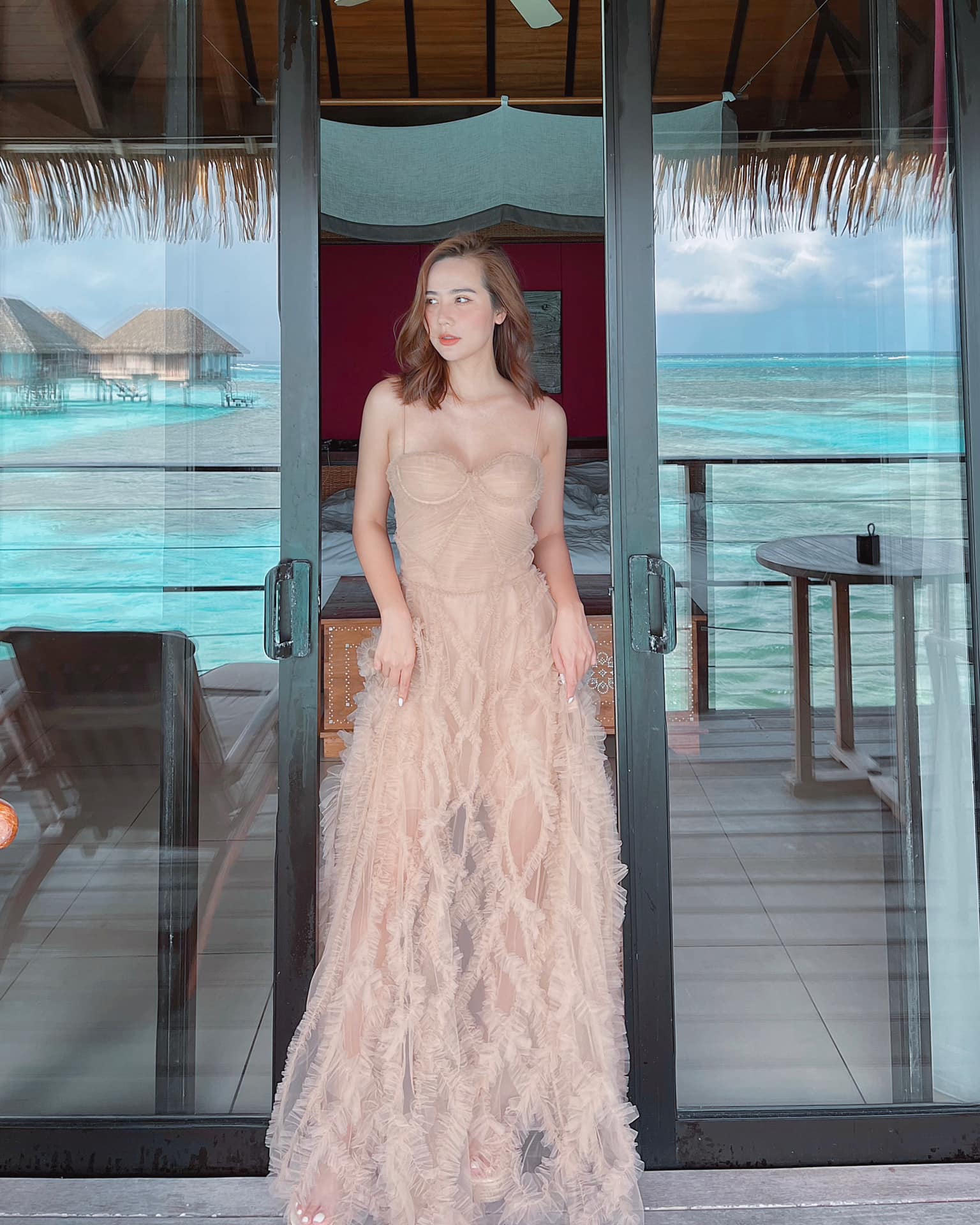 4 cách phối đồ đi du lịch siêu nổi bật, ăn ảnh của Huyền Lizzie-2