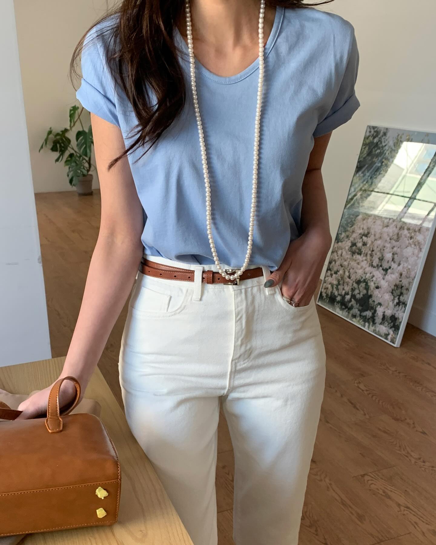 5 mẫu áo thun trẻ trung và thanh lịch dành cho tuổi ngoài 40-3