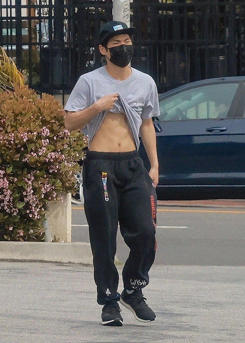 Chân dung Pax Thiên - người con gốc Việt khiến Brad Pitt tổn thương-9