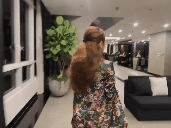 Bên trong tổ ấm của Hoàng Thùy Linh và Đen Vâu ở TP.HCM: Penthouse rộng đi mỏi chân, đàng gái chứng minh đảm đang qua 1 chi tiết-1