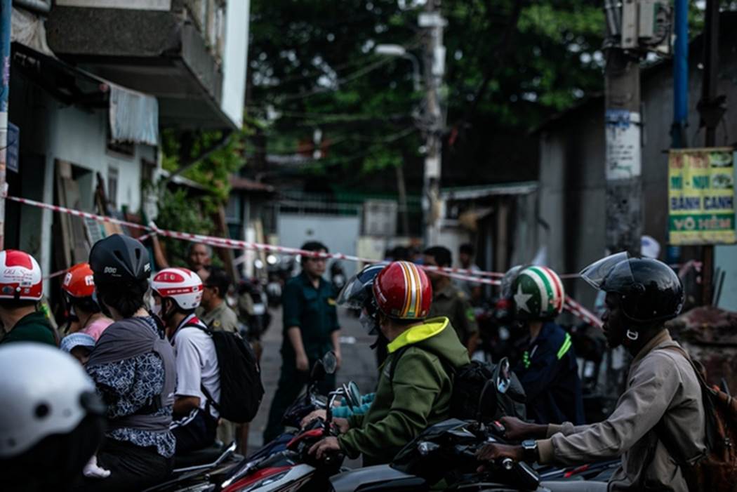 Cảnh hoang tàn sau vụ cháy dãy nhà ở quận 8-6