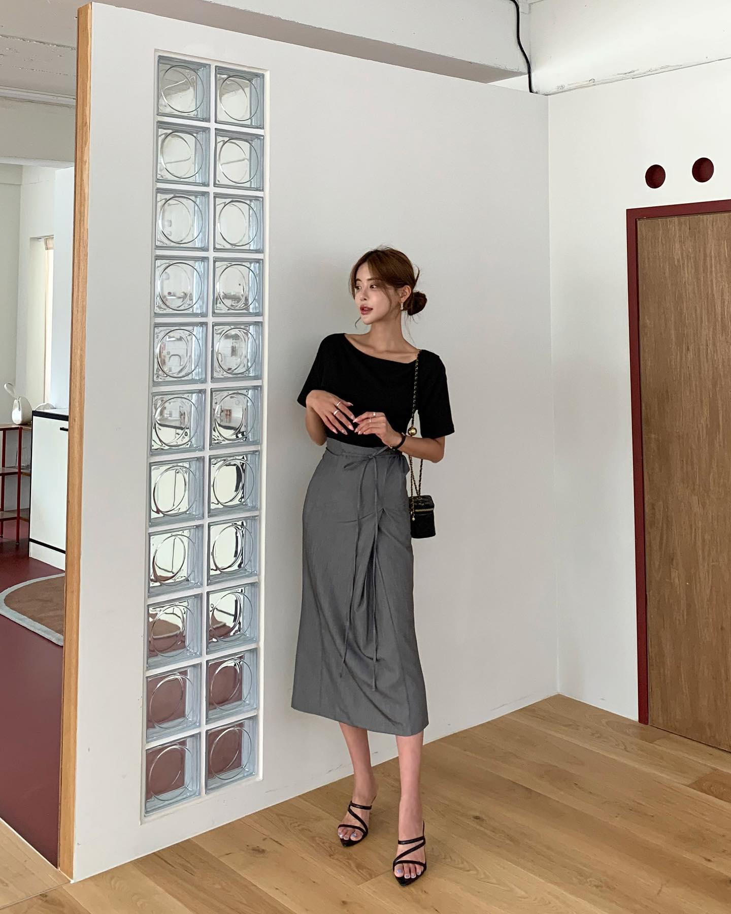 Nên mặc gì khi búi tóc để ghi điểm về cả nhan sắc lẫn phong cách?-10